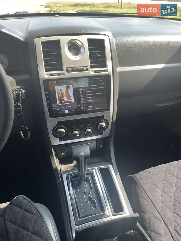 Седан Chrysler 300C 2004 в Сквире