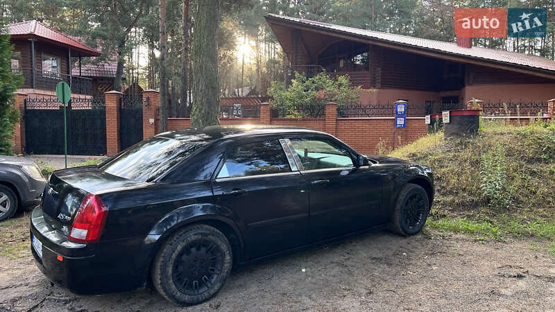 Седан Chrysler 300C 2006 в Луцьку