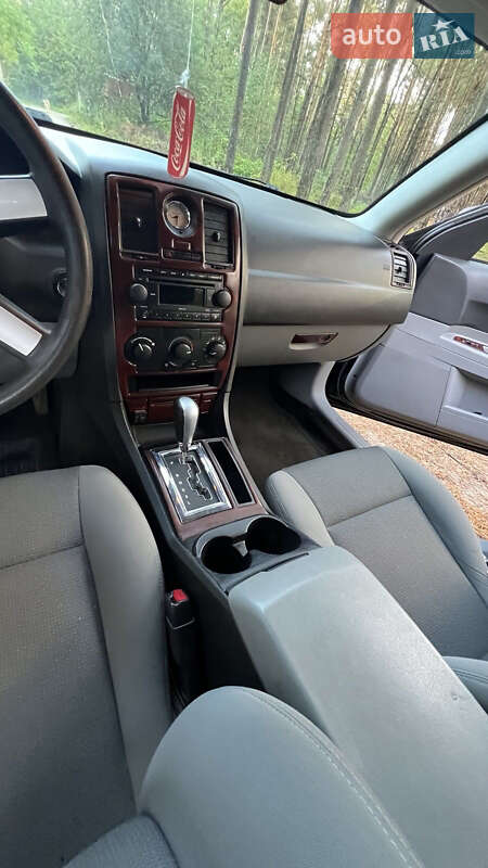 Седан Chrysler 300C 2006 в Луцьку