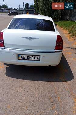 Седан Chrysler 300C 2005 в 