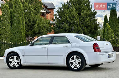 Седан Chrysler 300C 2005 в 