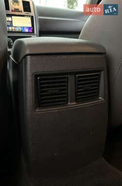 Универсал Chrysler 300C 2004 в 