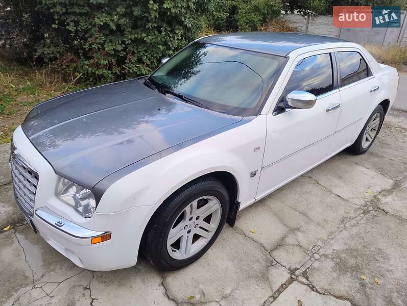 Седан Chrysler 300C 2007 в Днепре