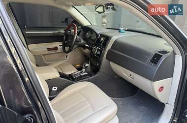 Седан Chrysler 300C 2005 в 
