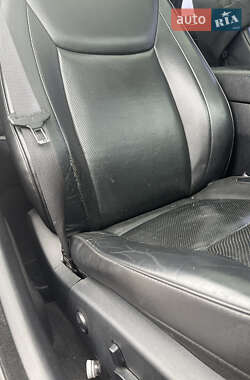 Седан Chrysler 300C 2012 в 