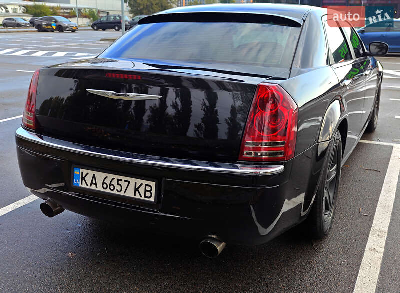 Седан Chrysler 300C 2004 в Києві фото 11 Седан Chrysler 300C 2004 в Києві
