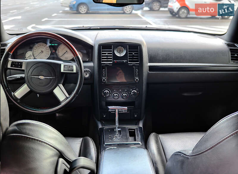Седан Chrysler 300C 2004 в Києві фото 19 Седан Chrysler 300C 2004 в Києві
