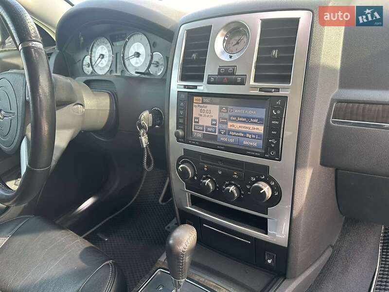 Седан Chrysler 300C 2009 в Запорожье