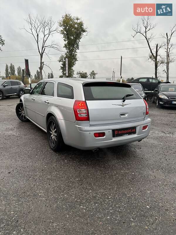 Универсал Chrysler 300C 2004 в Белогородке
