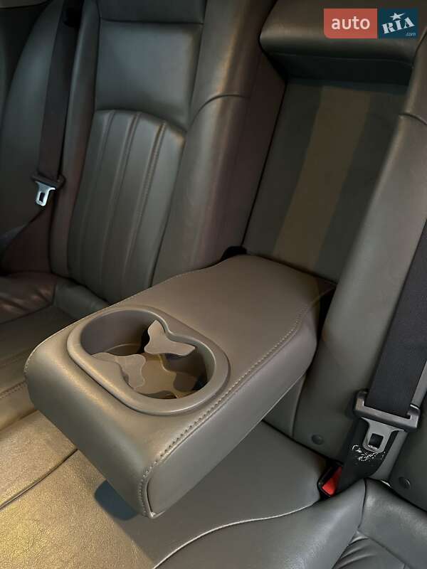 Универсал Chrysler 300C 2004 в Белогородке