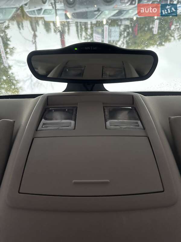 Универсал Chrysler 300C 2004 в Белогородке