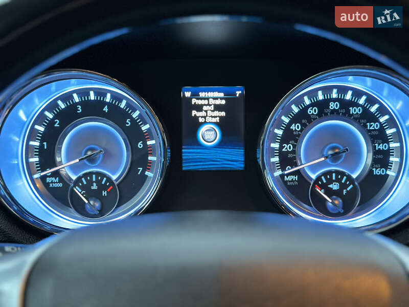 Седан Chrysler 300C 2012 в Могилів-Подільському