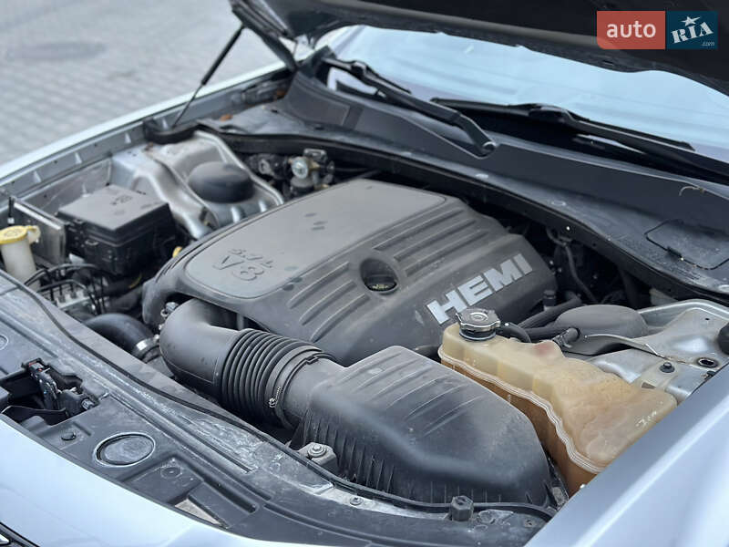 Седан Chrysler 300C 2012 в Могилів-Подільському