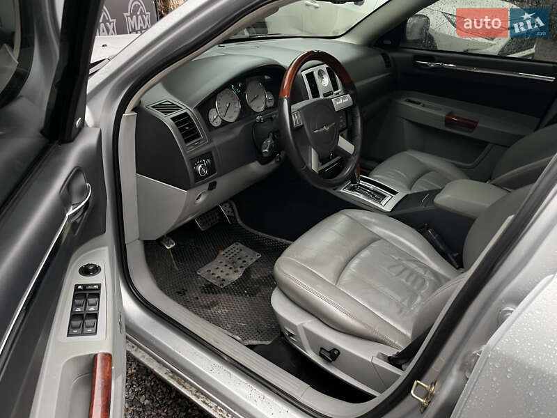 Седан Chrysler 300C 2006 в Києві фото 8 Седан Chrysler 300C 2006 в Києві