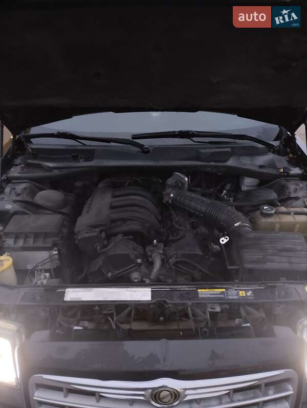 Седан Chrysler 300C 2005 в Житомире