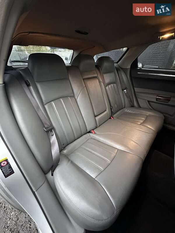 Универсал Chrysler 300C 2004 в Белогородке фото 34 Универсал Chrysler 300C 2004 в Белогородке