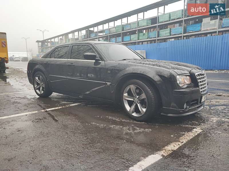 Седан Chrysler 300C 2006 в Днепре