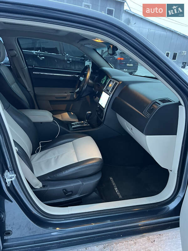 Седан Chrysler 300C 2006 в Черновцах фото 30 Седан Chrysler 300C 2006 в Черновцах