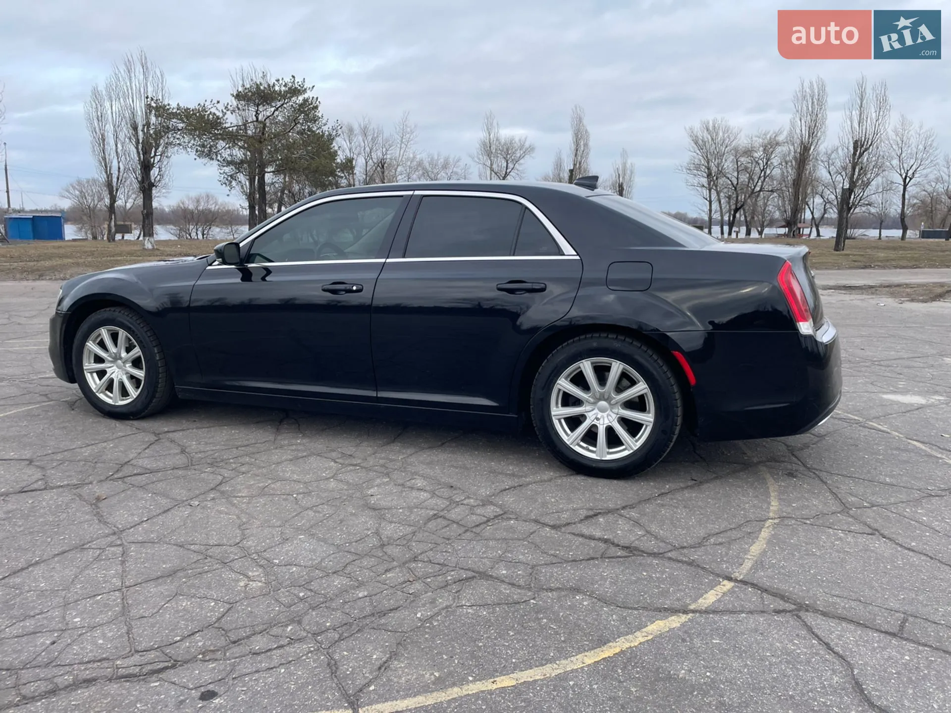 2015 Chrysler 300C - мініатюра 5