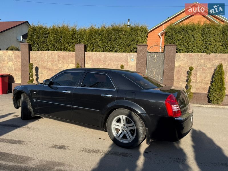 Седан Chrysler 300C 2005 в Виннице