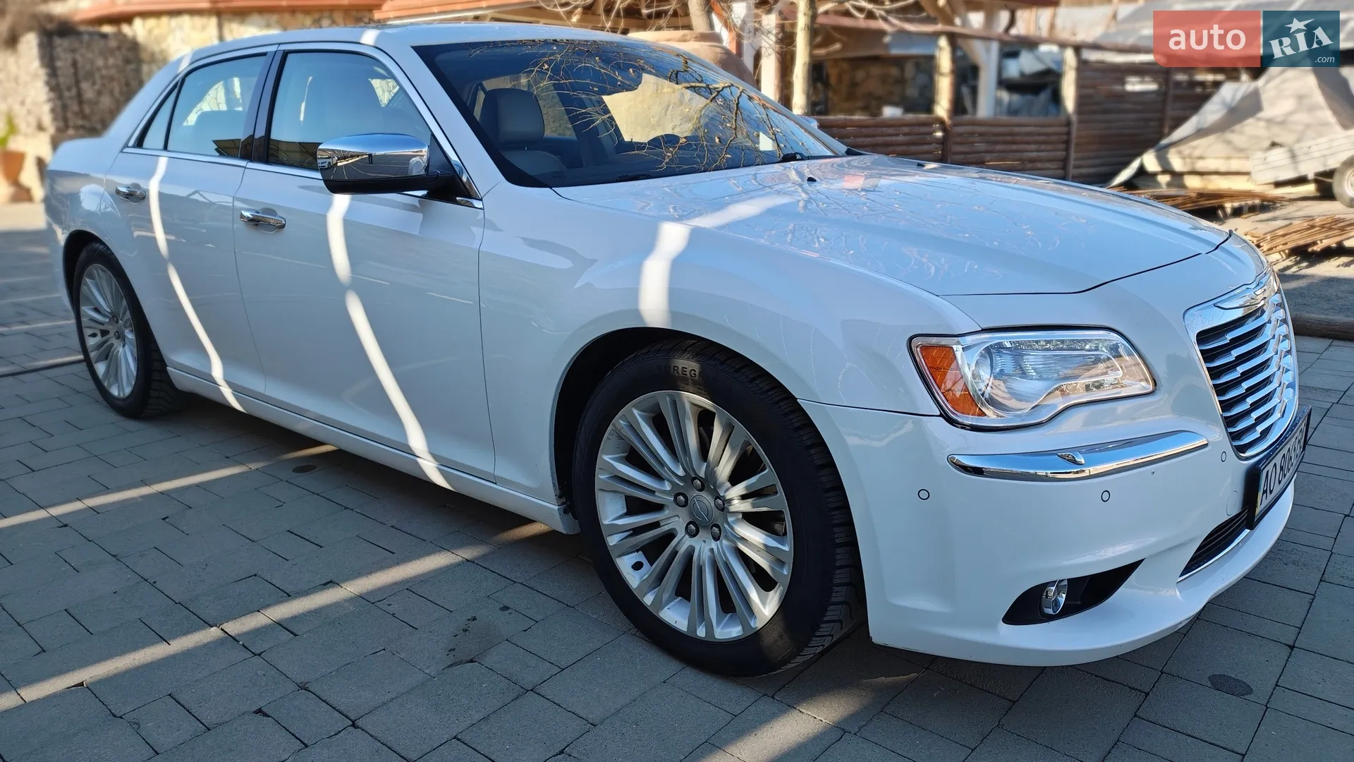 2012 Chrysler 300C - мініатюра 3