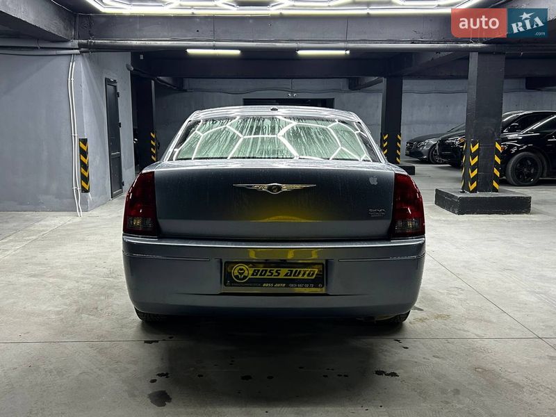Седан Chrysler 300C 2006 в Черновцах фото 5 Седан Chrysler 300C 2006 в Черновцах