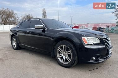 Седан Chrysler 300C 2011 в Кременчуге