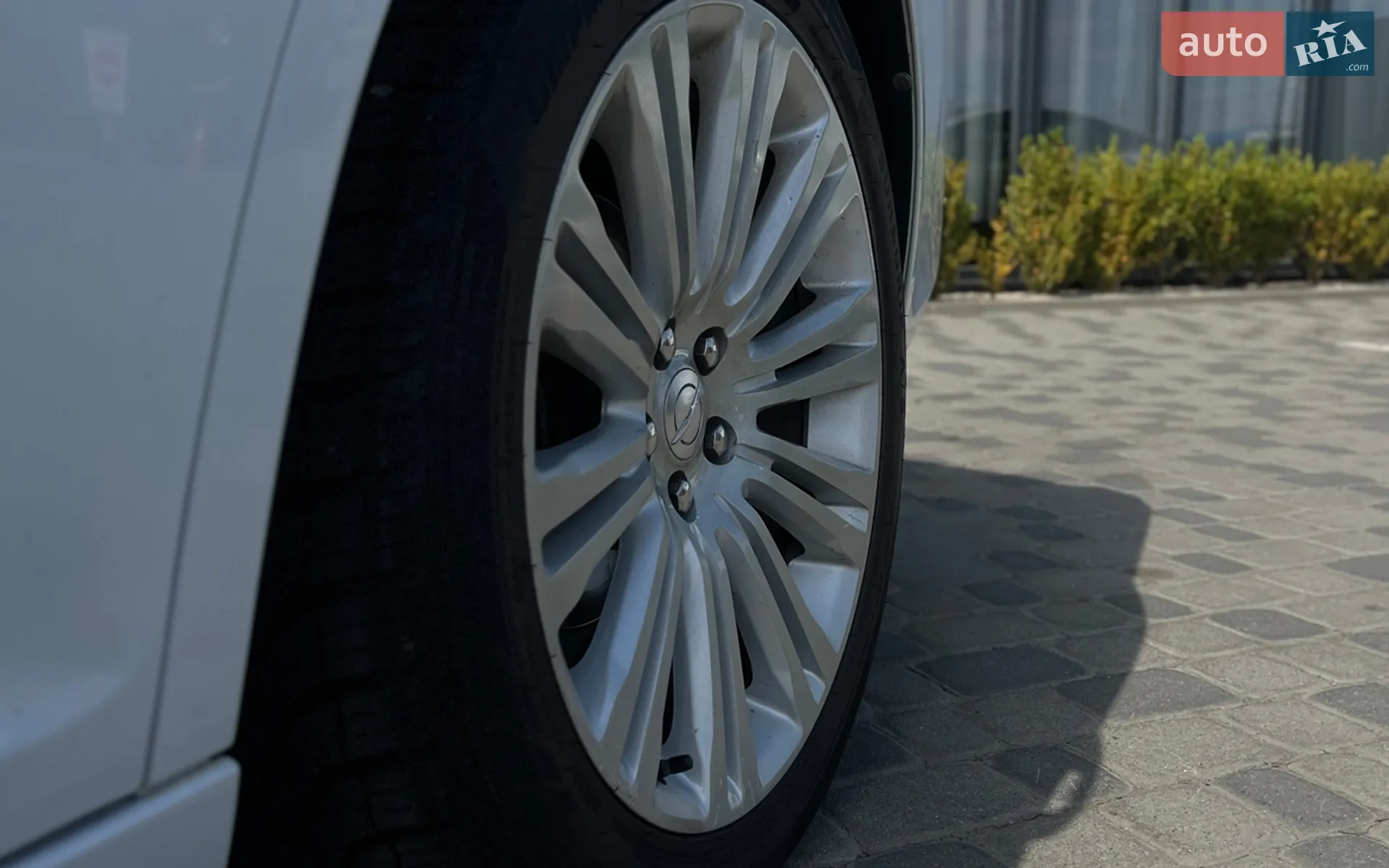 2012 Chrysler 300C - мініатюра 6