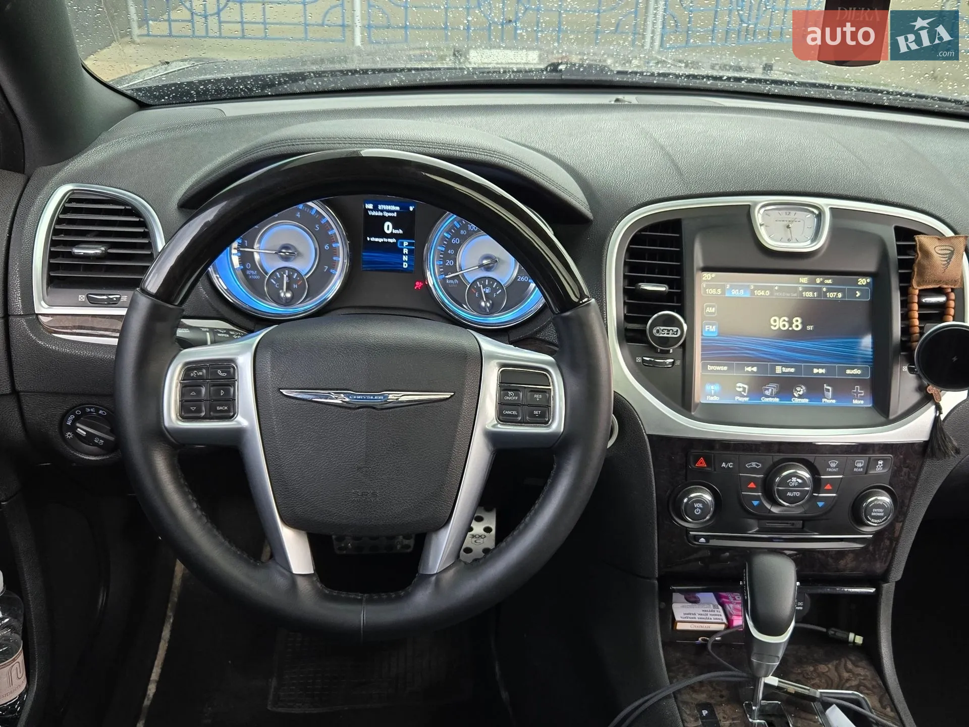 2012 Chrysler 300C - мініатюра 26
