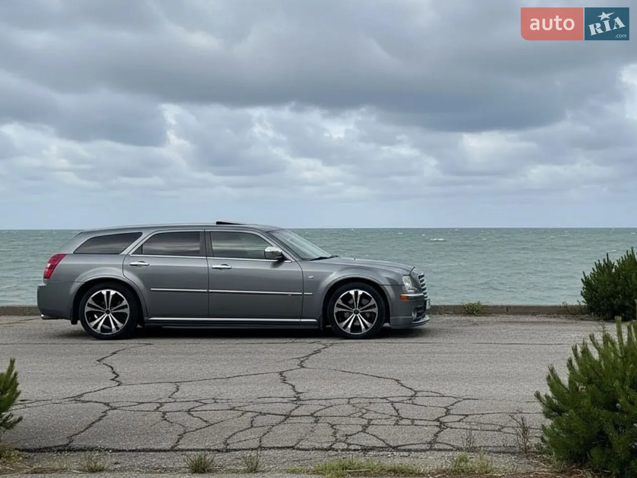 2010 Chrysler 300C - мініатюра 12