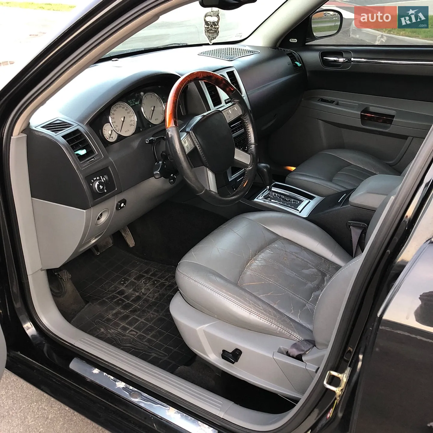 Chrysler 300C 2005 VIN 1C3AAB3R45H561239 фото оголошення 7 з 11