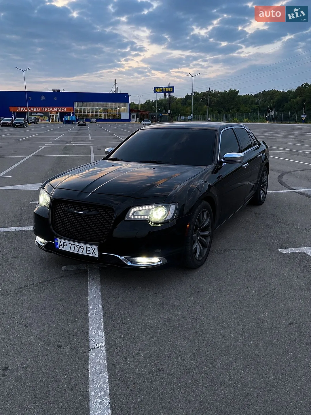 2017 Chrysler 300C - фото 1