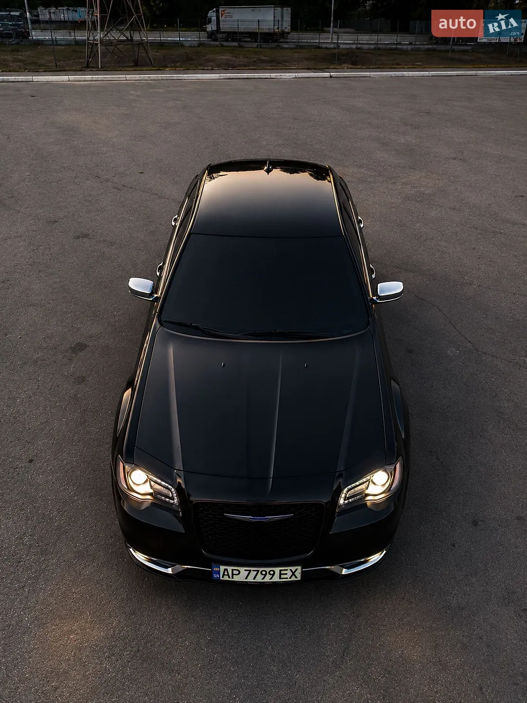 2017 Chrysler 300C - мініатюра 9