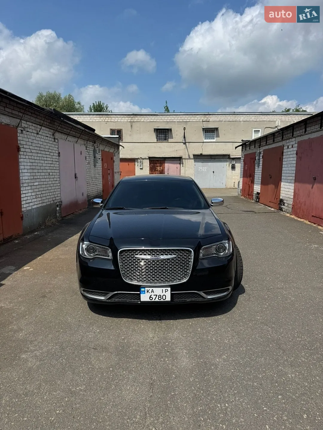 2018 Chrysler 300C - мініатюра 2