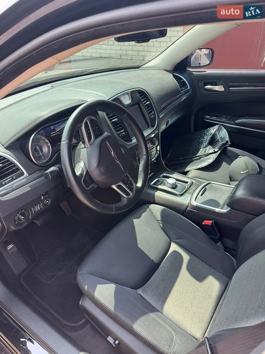 2018 Chrysler 300C - мініатюра 9