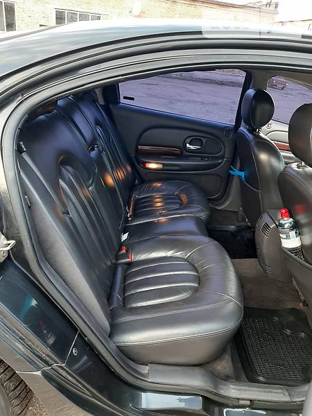 Седан Chrysler 300M 2000 в Днепре