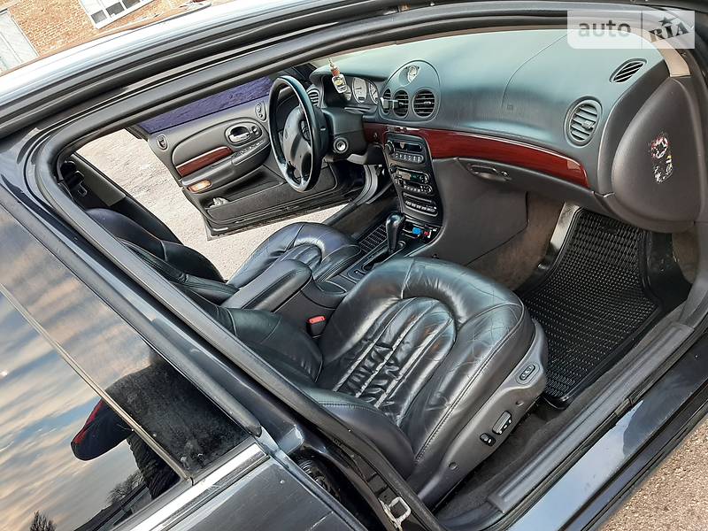 Седан Chrysler 300M 2000 в Днепре