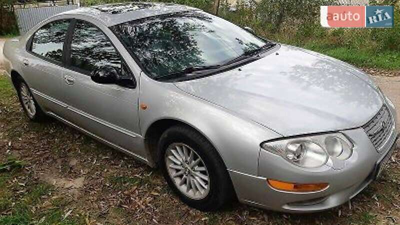 Седан Chrysler 300M 2000 в Обухове