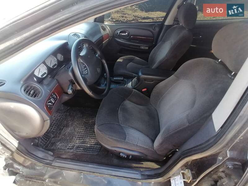 Седан Chrysler 300M 1999 в Виннице