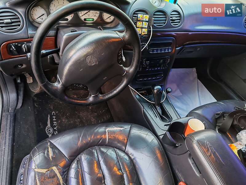 Седан Chrysler 300M 2000 в Дніпрі