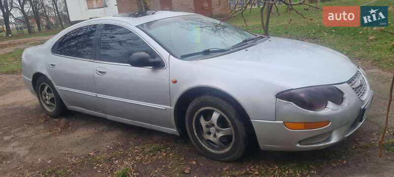 Седан Chrysler 300M 2000 в Черкассах