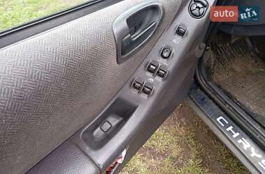 Седан Chrysler Cirrus 1995 в 