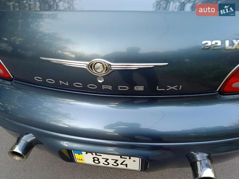 Седан Chrysler Concorde 2000 в Марганце