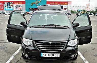 Минивэн Chrysler Grand Voyager 2006 в Ровно