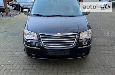 Минивэн Chrysler Grand Voyager 2010 в Луцке