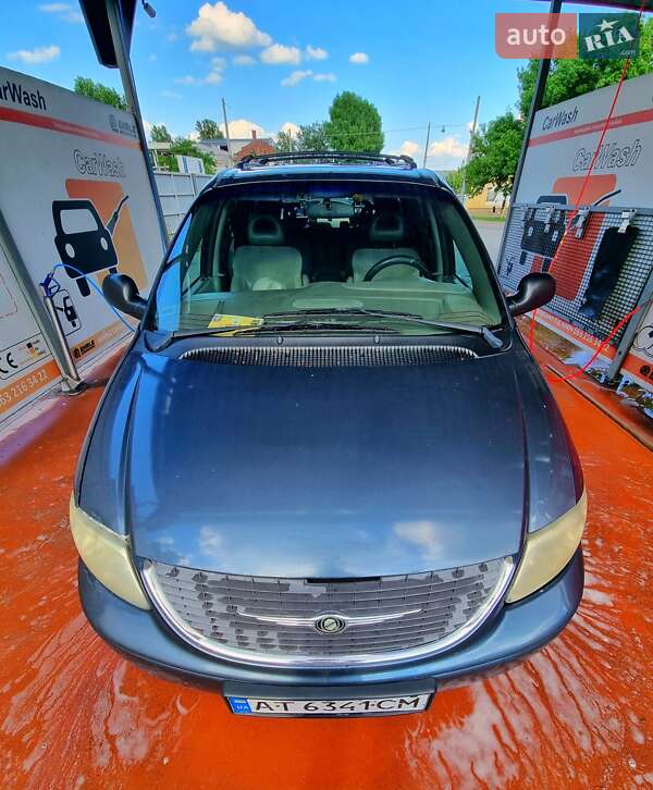 Минивэн Chrysler Grand Voyager 2001 в Ивано-Франковске