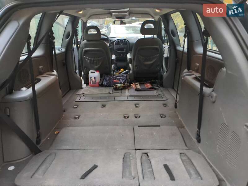Минивэн Chrysler Grand Voyager 2007 в Киеве
