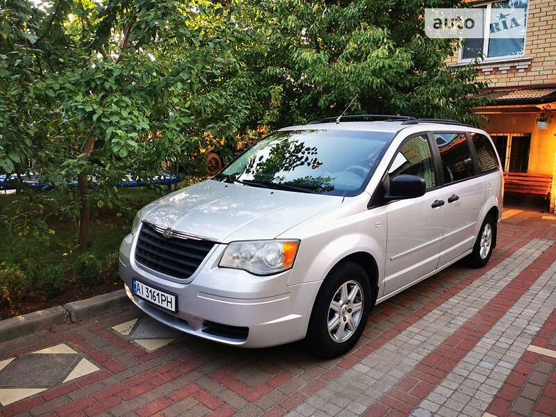 Мінівен Chrysler Grand Voyager 2009 в Києві