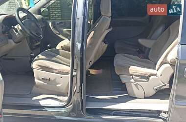 Минивэн Chrysler Grand Voyager 2003 в Львове