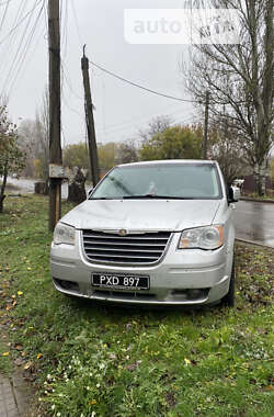 Минивэн Chrysler Grand Voyager 2008 в Киеве